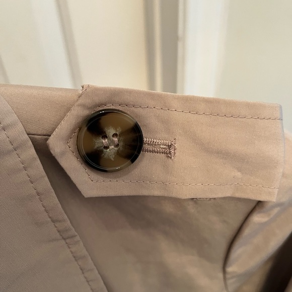 NWT short trench by Forever 21 size M - Picture 9 of 13